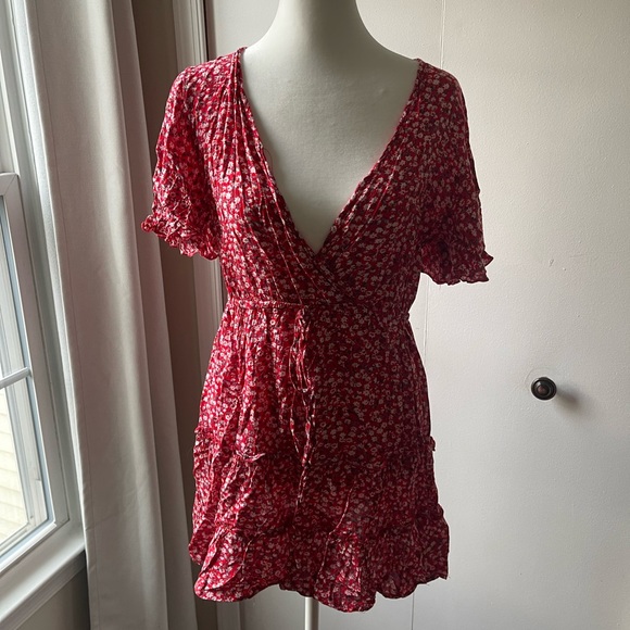 Red Floral Mini Dress.  Size Medium. - Picture 2 of 5